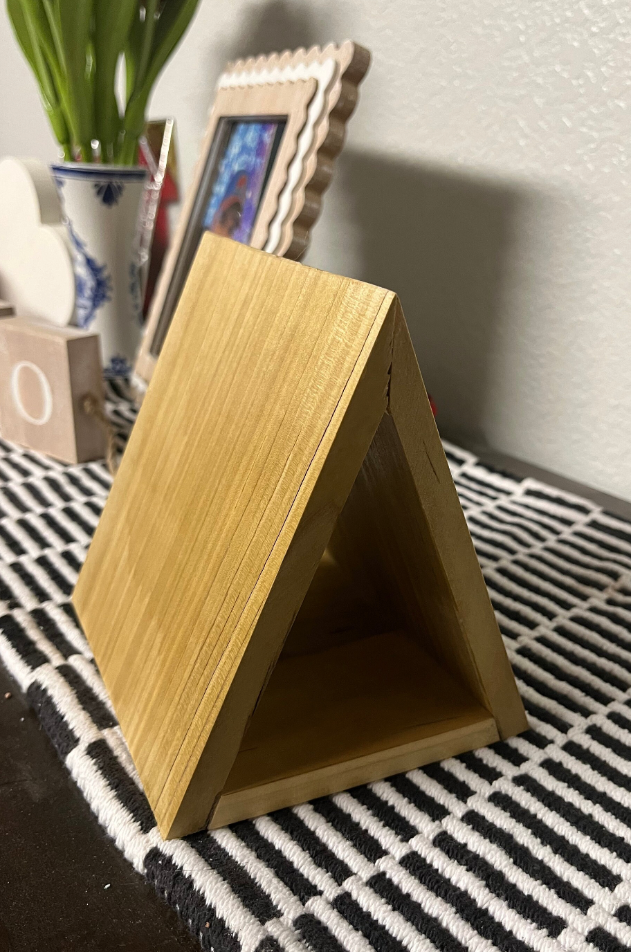 📚 The Book Nook PageKeeper